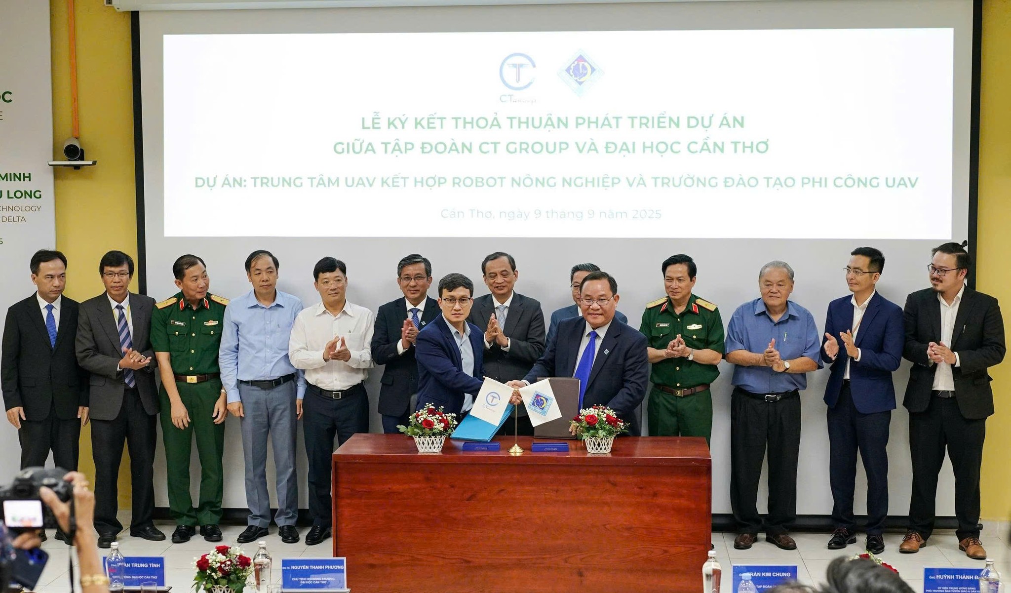 CT GROUP COOPERATES WITH CAN THO UNIVERSITY TO TRAIN UNMANNED AERIAL VEHICLE PILOTS