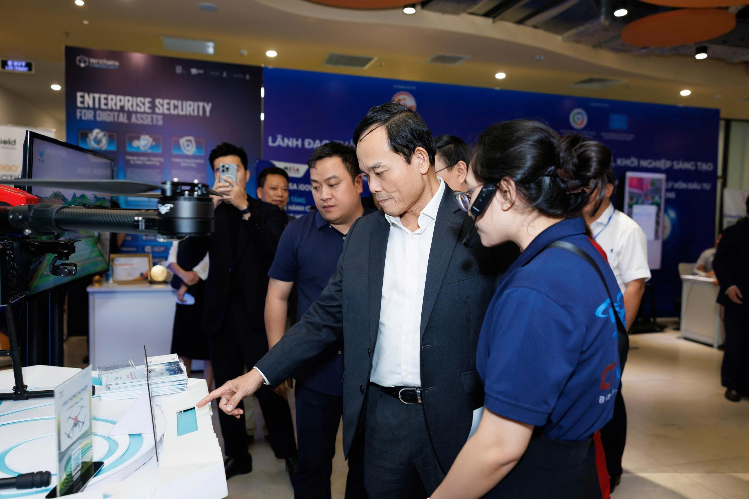 MÔ HÌNH ĐỔI MỚI SÁNG TẠO NÀO SẼ THAY ĐỔI CỤC DIỆN KHỞI NGHIỆP TẠI VIỆT NAM?