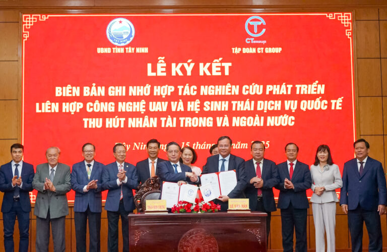 TÂY NINH HỢP TÁC CT GROUP TẠO RA SẢN PHẨM ĐIỂN HÌNH MÁY BAY KHÔNG NGƯỜI LÁI